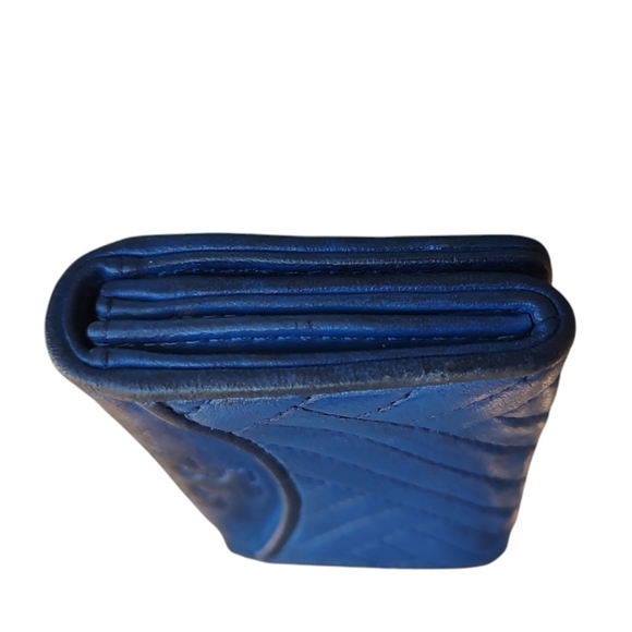 Tory Burch Blue Quilted Leather Wallet - Picture 4 of 6
